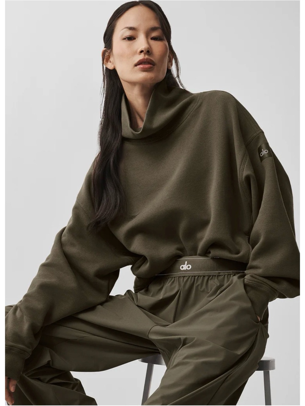 NWOT alo yoga green mockneck sweatshirt